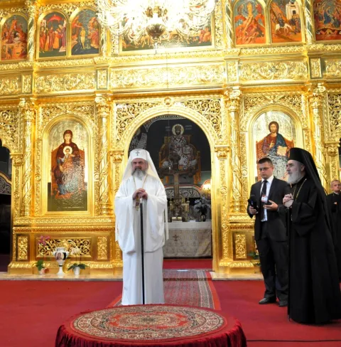 Patriarhul României la Catedrala Arhiepiscopală din Arad