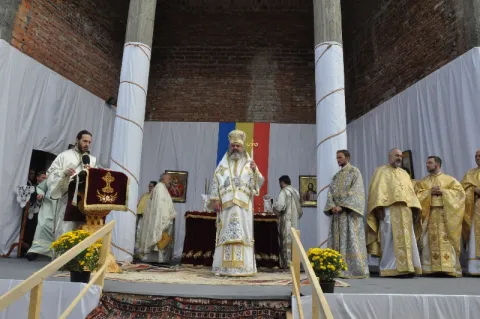 Patriarhul României a oficiat Sfânta Liturghie în Parohia Sf. Ap. şi Ev. Ioan din Capitală