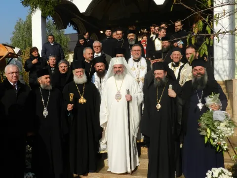 Vizită istorică la Mănăstirea Dumbrava