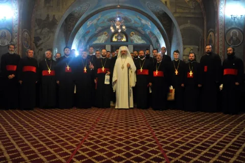 Patriarhul României a hirotesit 27 de preoţi din Arhiepiscopia Bucureştilor
