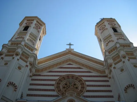 Pregătiri de hram la biserica Sfântul Spiridon-Nou din Bucureşti