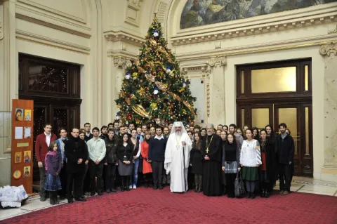  Colindători la Palatul Patriarhiei