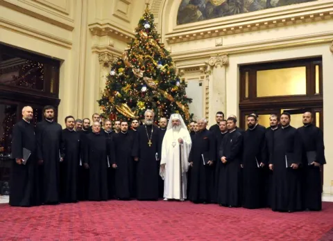 Preoţii din Ploieşti l-au colindat pe Patriarhul României
