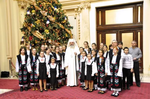 Grupuri de colindători pe Colina Bucuriei