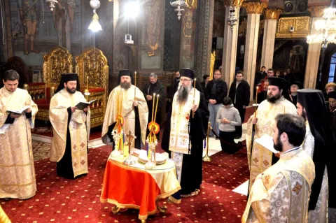 Pomenirea eroilor din decembrie 1989 la Catedrala Patriarhală