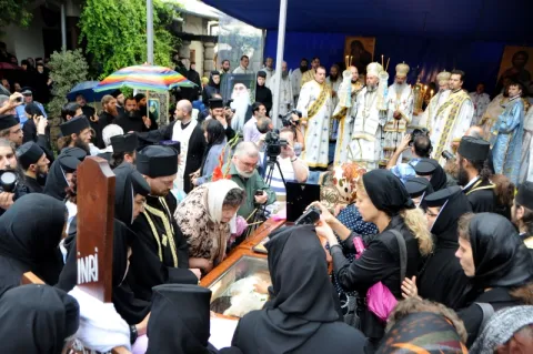 Duhovnici români trecuţi la Domnul