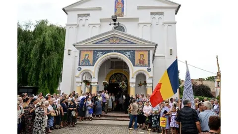 Sărbătoare la biserica de la Foişorul de Foc