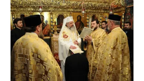 Hirotesii în Paraclisul Reşedinţei Patriarhale