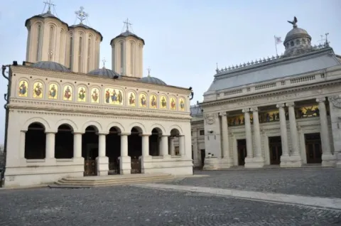Simpozion internaţional despre Taina Sfântului Maslu la Palatul Patriarhiei