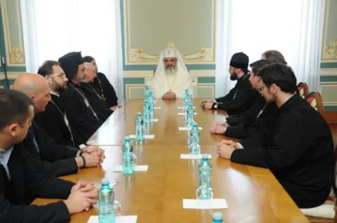 Patriarhul României s-a întâlnit cu conferențiarii străini de la Simpozionul internațional dedicat Tainei Sfântului Maslu