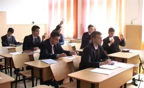 Seminariştii bucureşteni au susţinut Examenul de atestat