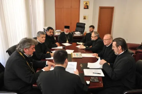 Întrunirea Comisiei de învăţământ pentru dialogul cu Ministerul Educaţiei Cercetării, Tineretului şi Sportului
