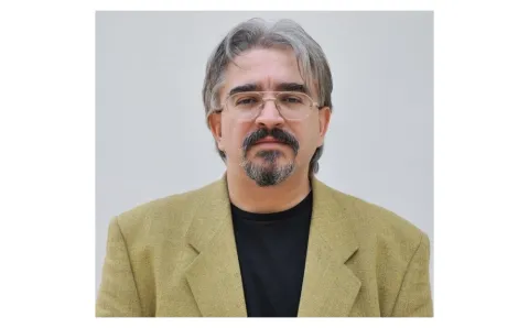 Un slujitor mediatic al credinţei creştine - Teologul, poetul şi jurnalistul Florin Oancea (1966-2013) -