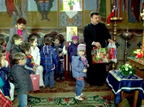 Acțiune filantropică în cadrul Programului "Școala altfel"