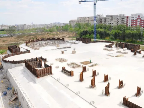 Catedrala nouă prinde contur