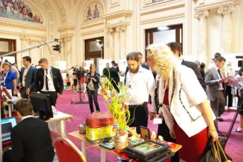 Târg de servicii sociale la Palatul Patriarhiei