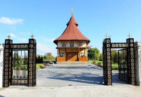 Hram la Paraclisul Catedralei Mântuirii Neamului
