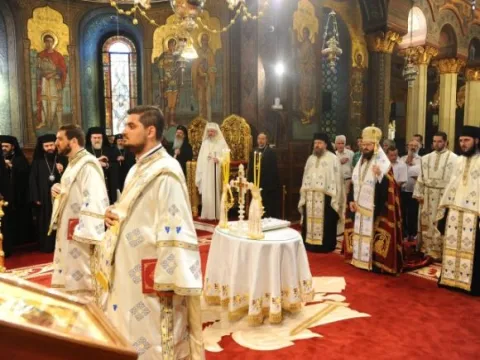 Sfânta Liturghie şi Te Deum pentru lucrările Sfântului Sinod