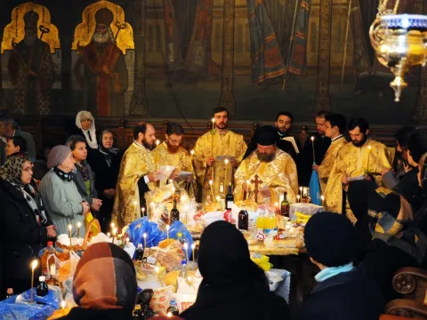 Moşii de toamnă – pomenirea celor adormiţi