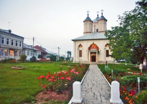 Mănăstirea Pasărea - două secole de existență