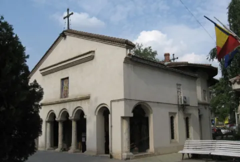 Biserica Sf. Spiridon - Vechi din Capitală, în haine de sărbătoare