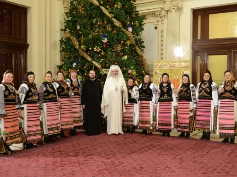Colindători din Bistriţa Năsăud la Palatul Patriarhiei