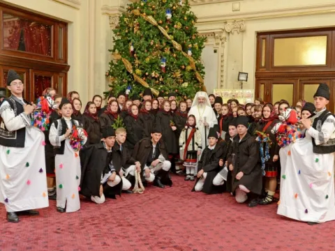 Colindători din Bucovina la Patriarhie