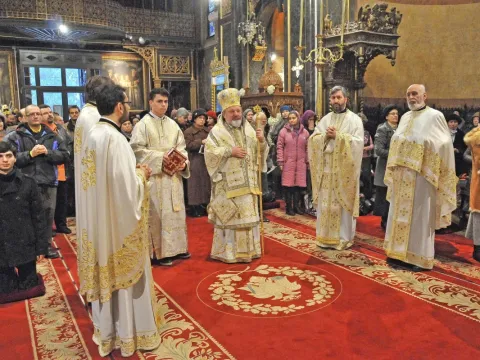 Sfântul Ierarh Grigorie de Nyssa sărbătorit la Biserica Domniţa Bălaşa
