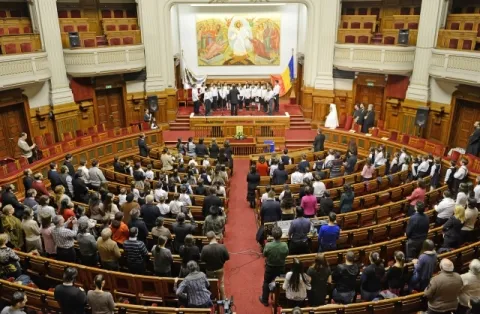 Școala Gimnazială Sfinții Trei Ierarhi și-a sărbătorit ocrotitorii
