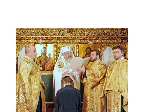 Hirotesie la paraclisul Reședinței Patriarhale