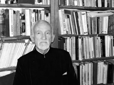 PĂRINTELE CONSTANTIN COJOCARU, PROFESOR DE VOCAŢIE ŞI SLUJITOR JERTFELNIC