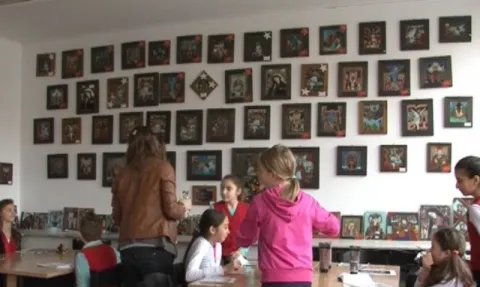 Sfinţii români în iconografia populară