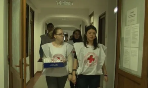 Mărţişoare pentru bolnavele de la Centrul Sfântul Nectarie al Arhiepiscopiei Bucureştilor