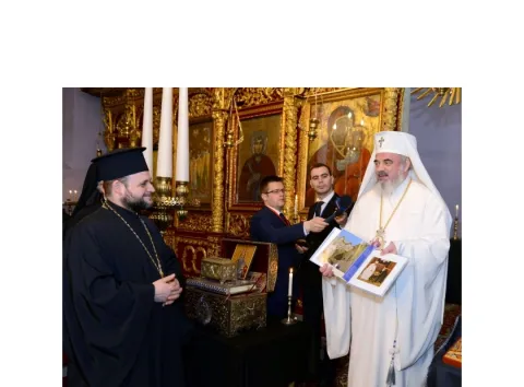 Patriarhul României la biserica Sfânta Paraschevi din Istanbul