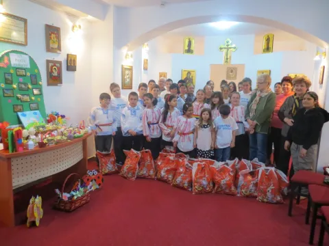 Daruri pentru copiii Centrului de zi „Sfânta Mc. Sofia ” din cadrul Arhiepiscopiei Bucureștilor