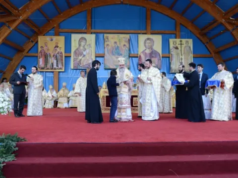Premierea câștigătorilor concursului național „Sfânta Euharistie – lumina vieţii creştine”