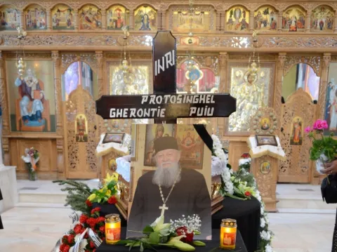 Ctitor de mănăstire şi duhovnic al pelerinilor - Protosinghelul Gherontie Puiu - (17 octombrie 1933 – 22 mai 2014)