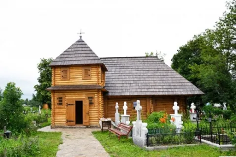 Frumuseţea şi demnitatea unei biserici restaurate