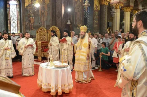 Parastas pentru Poetul național Mihai Eminescu, la Catedrala Patriarhală