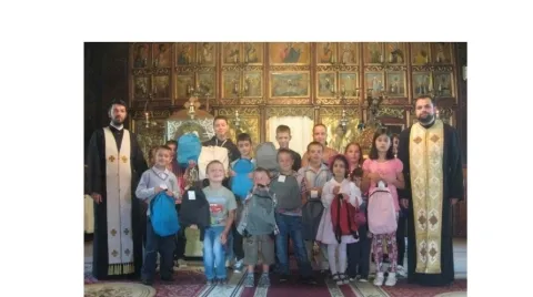 Rechizite oferite elevilor la Parohia Teşila I