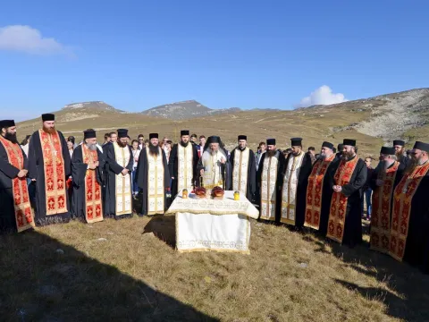 Eroii neamului pomeniţi la Caraiman, în Munții Bucegi
