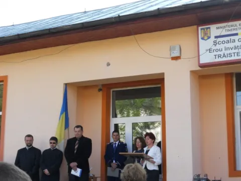 Început de an şcolar la Trăisteni, Valea Doftanei