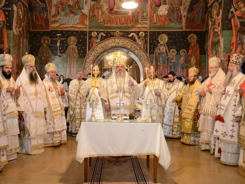 Resfinţirea picturii bisericii Mănăstirii Hurezi