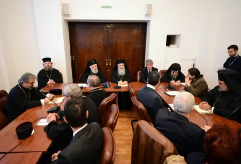 Întâlnire la Universitate cu Preafericitul Părinte Patriarh Teofil al III-lea