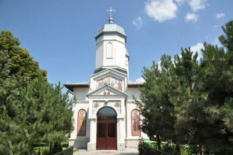 Preotul Ioan Paraschivescu (1939-†2014) - slujitor vrednic al Bisericii