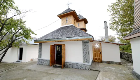 Forţa rugăciunii într-o biserică a Sfântului Nicolae
