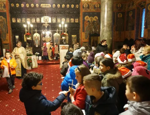 Împărtăşire şi dăruire la Parohia Miron Patriarhul