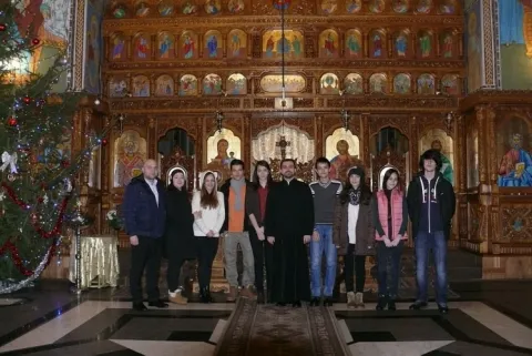 Întâlnire cu tinerii la Biserica Eroilor Martiri
