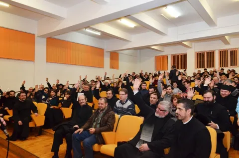 Solidaritate între părinţii din Bucureşti pentru susţinerea orei de religie