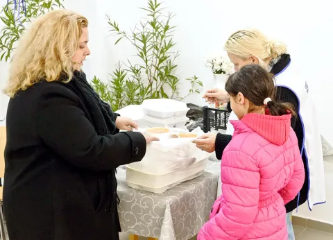 Cantina „Sfânta Ana“, o mână întinsă celor sărmani